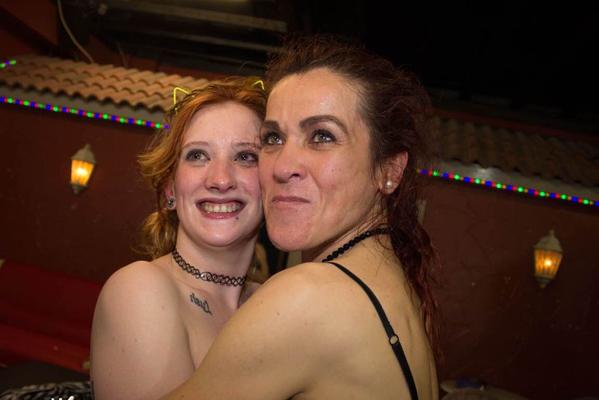 15P Dutch pornstar Linda Lush and young redhead swap cum during hardcore gangbang