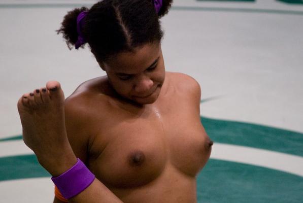 21P Ultimate Surrender Coffee Brown, Yana Jordan