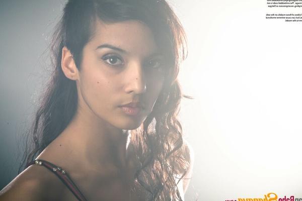 16P Beautiful Desi female removes her dress to expose her big natural boobs