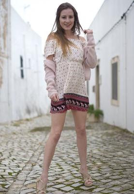 12P British model Scarlot Rose exposes her upskirt panties on a cobblestone street