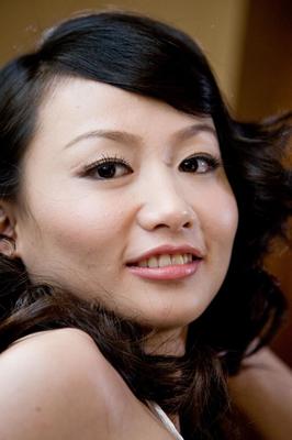 21P Erotic Beauty Mellenney