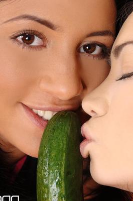 21P Euro Teen Erotica Krisztina Banx, Lola