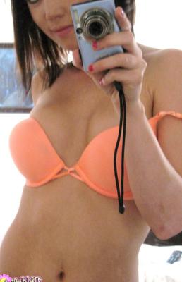 12P Adorable teen Diddylicious removes her brassiere while taking mirror selfies