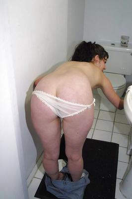 16P 意地の悪い素人バニーが巨乳を見せてそのきつい女を広げている