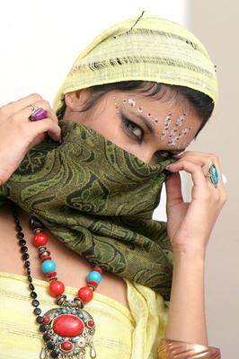15P Fully clothed Indian female Yesica uncovering her forbidden face