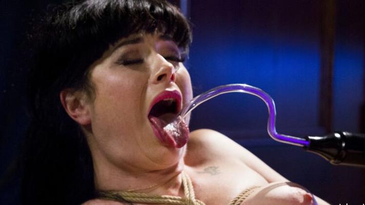 15P Daisy Ducati pulls out the stops to get information from Siouxsie Q Zapper