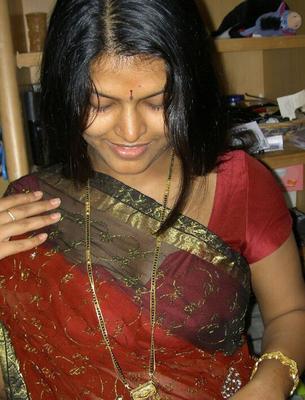 14P Indian wife Aprita sucks cock during set of candid homemade snaps