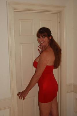21P Mature secretary in a slutty red dress enjoying hot office sex with her boss