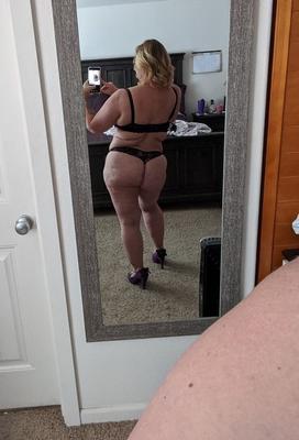 20P Mature BBW Kris Ann pinches her nipples before masturbating around her house