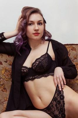 18P Teen model Isabele removes her lingerie and boots to pose totally nude