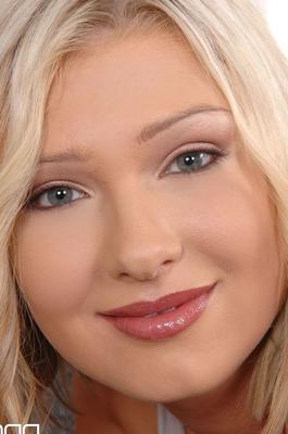 21P Naughty mom Lucy Heart sucks her man's cock before deep anal intercourse