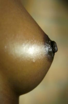 16P Black beauty Dark Maeva gets completely naked against a brick wall