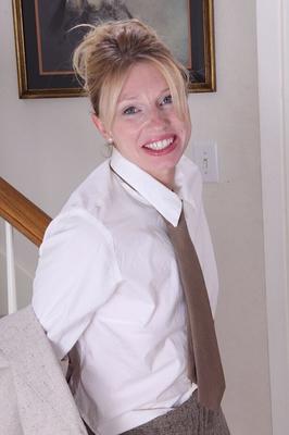 15P Classy MILF Holly Jones unbuttons after work to model totally nude