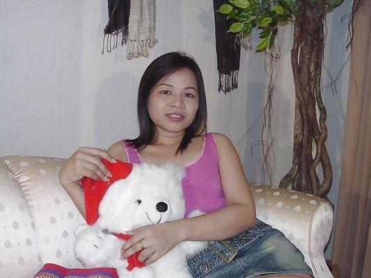 16P Chubby asian cutie taking off her clothes and posing naked on the sofa
