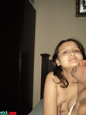 12P Pregnant Indian wife and her husband takes selfies while engaged in foreplay