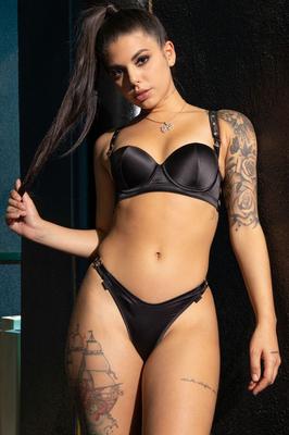 21P Deeper Damon Dice, Gina Valentina