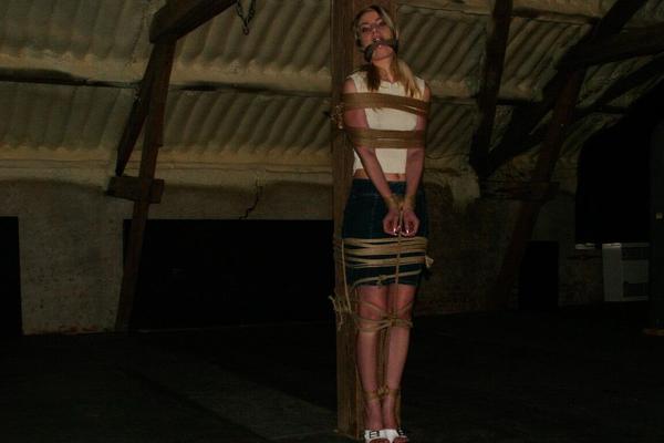 17P Good girl Stephanie was tied up with ropes to the pillar in the attic