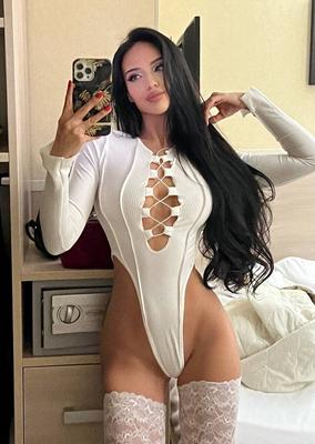 14P Very sexy teen Anastasia Vi exposes her nice ass and poses in lacy undies