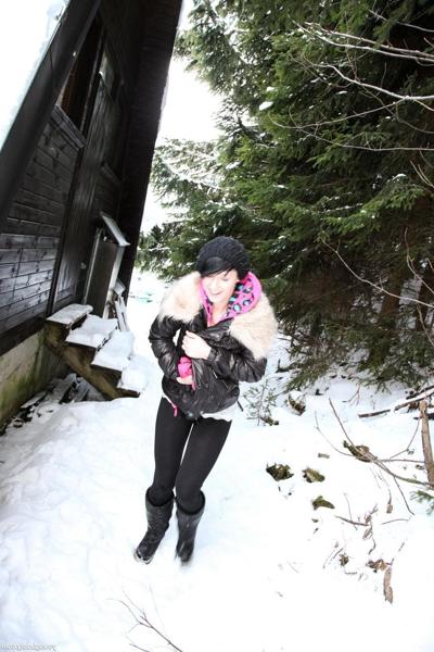 20P Horny brunette Nicoletta H masturbates in the snow outside of her wooden cabin