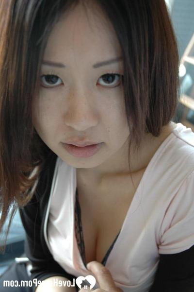 15P Petite Asian cutie exposes her fabulous body and poses naked in a solo