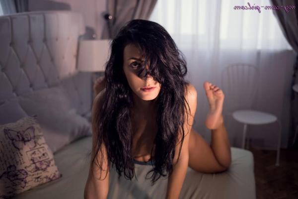 15P My Cam Girl 