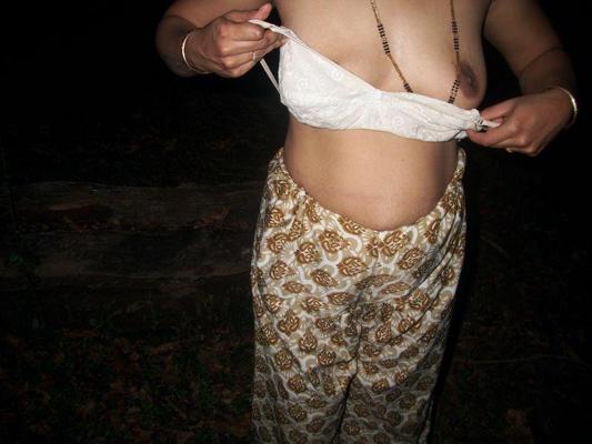 10P Indian amateur exposes her small tits before showing her bare butt