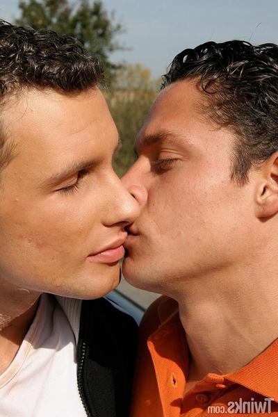 20P Breathtaking gay models sucking each other's hard dicks outdoors