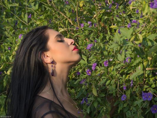 16P Sexy Russian seductress Kira Queen bares her big tits in the garden