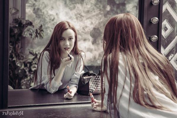16P Skinny teen with red hair Sherice gets naked while wearing black shoes