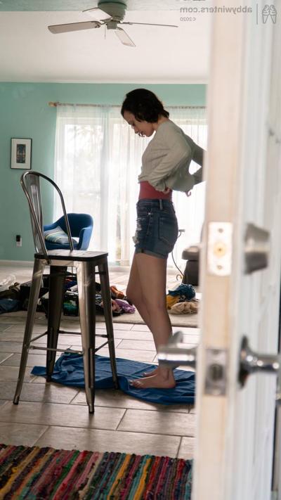 20P Black haired amateur girl Taylor M dresses in her denim shorts and tight shirt