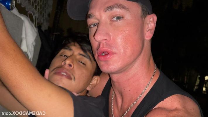 13P Gay bottom gets creampied while having doggystyle anal sex outdoors