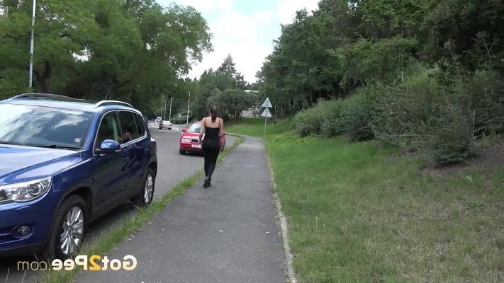 15P Cute girl Yenna squats for a badly needed piss in the bushes off the road