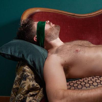 10P All-natural amateur having oral sex with her hairy boyfriend on the sofa