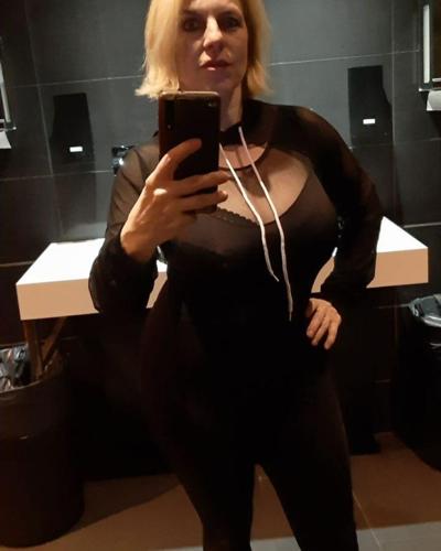 13P Glamorous blonde amateur teases with her big tits & shows off her big ass