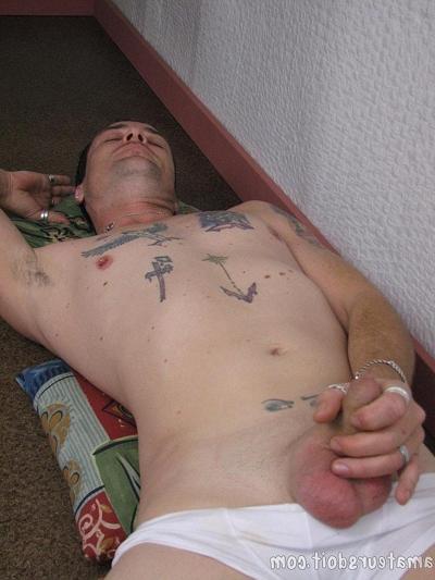 20P Tattooed amateur Joshua Tat shows his small dick with big balls & jerks off