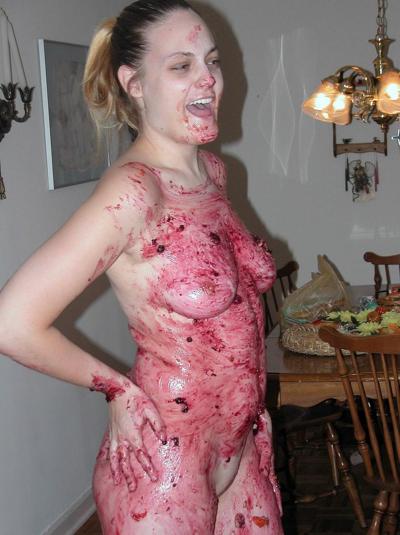 20P Lesbian babes Roxanne & Danni smear each other's naked body with fruit pies
