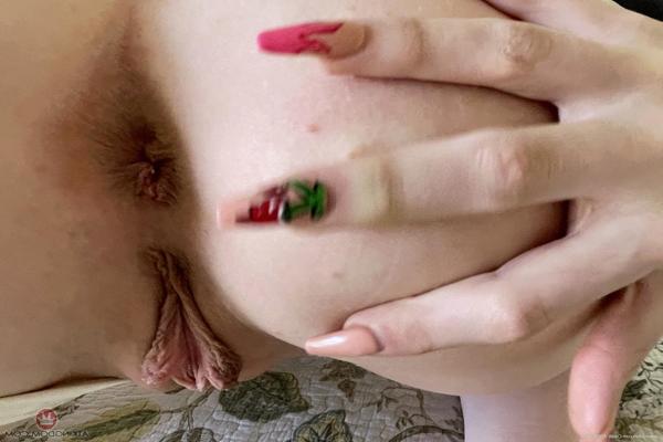 20P Amateur teen Cecelia Taylor reveals her small tits & adorable ass & tasty muff