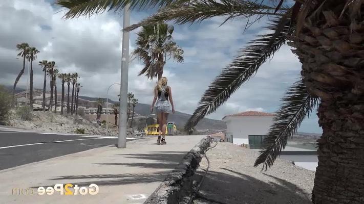 15P Solo girl Aylin Tattoo takes a badly needed piss in public while holidaying