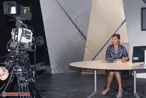 9P Horny European newscaster Sai-Tai Tiger takes several facials on set