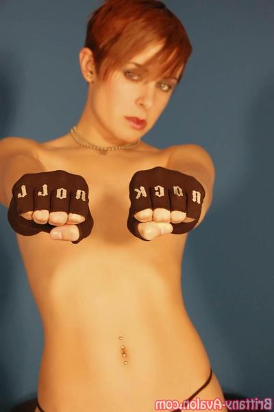 12P Natural redhead Brittany Avalon takes off a a hoodie in a thong and boots