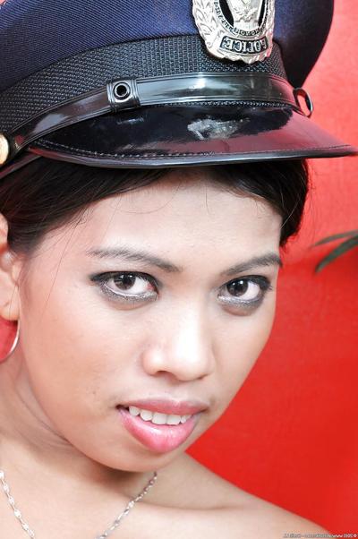 16P Slutty cop Jenny slowly undresses and makes you want to be arrested