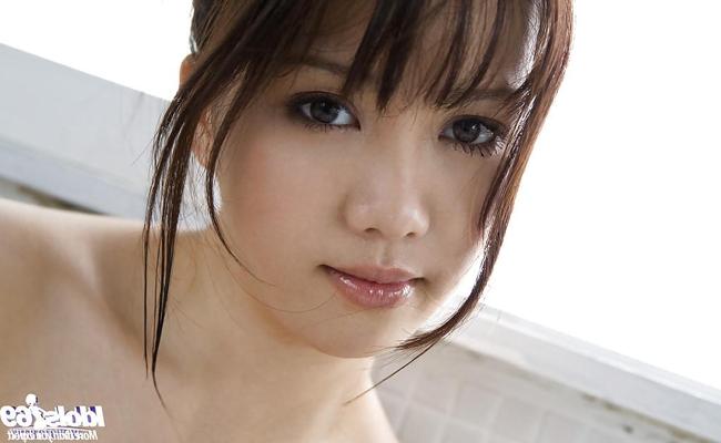 16P Big busted asian cutie Mai Nadasaka stripping and taking bath