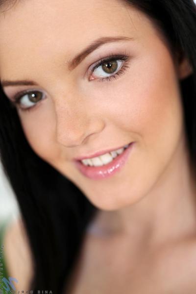 20P Alluring brunette teen Anie Darling shows her natural tits & her trimmed pussy