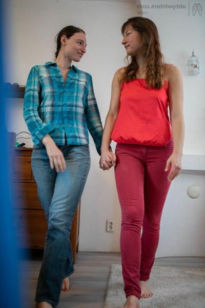 20P Australian college babes Judith & Zina B caught while changing their clothes