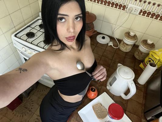 11P OnlyFans Mili Pie Mili Pie