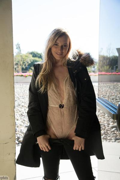 12P Naughty girlfriend Payton Demilo exposes herself in ripped jeans