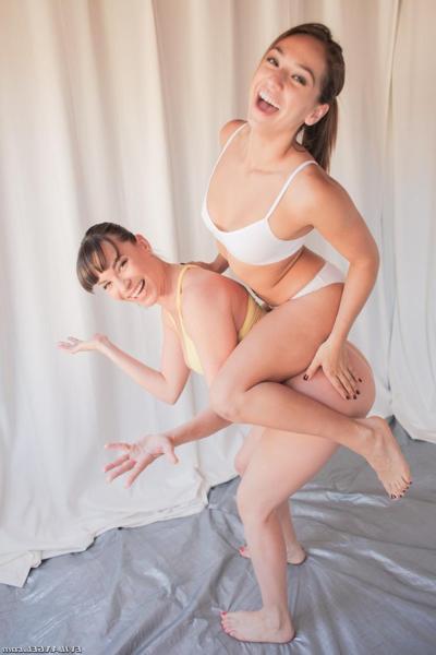 15P MILF Dana DeArmond gives petite girl Sara Luvv a piggyback ride