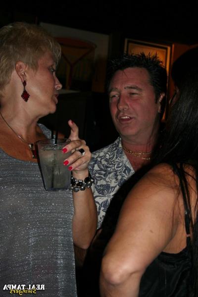 20P Mature wife Double Dee & her naughty GFs showing their titties in a club