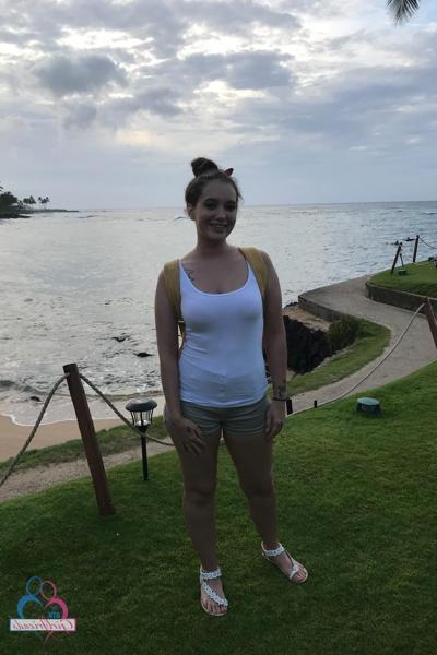 20P Petite girlfriend Gia Paige teases with her boobs and big booty in public