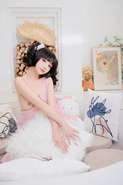 10P Pretty Asian babe shows her lovely teen tits while teasing in a sexy dress
